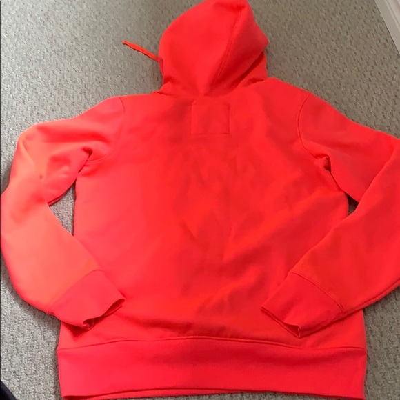 Women’s Storm under armour hoodie-Size SM - Picture 3 of 3